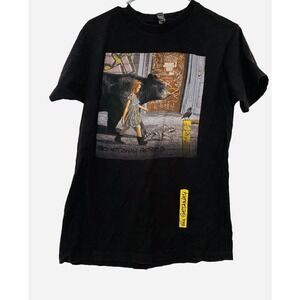 SHIRT Red Hot Chili Peppers Concert The Getaway Tour 17’ Men Medium Short Sleeve